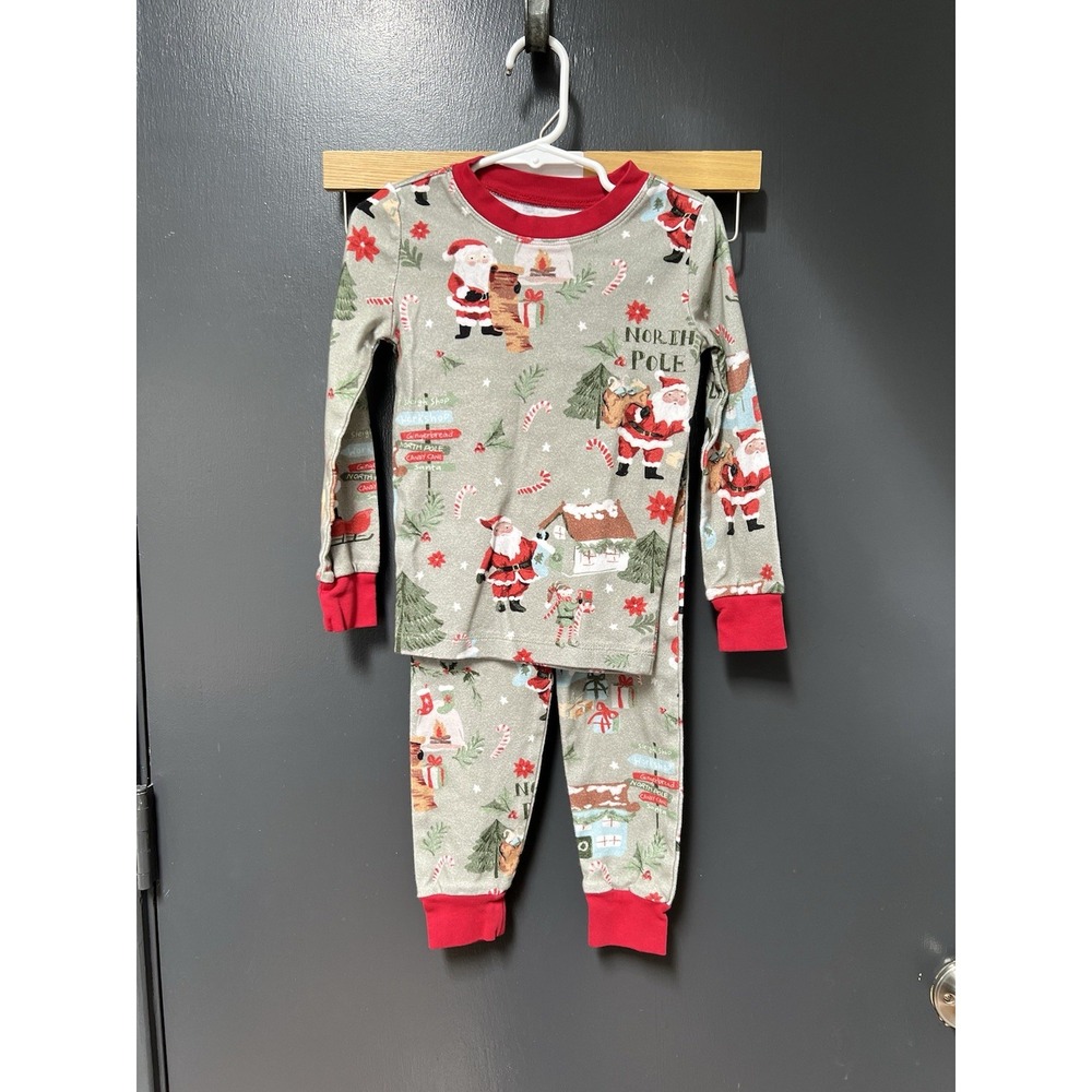 Pottery Barn Kids Santa Christmas Fitted Pajama Set Boy Girl Size 4 PJs Pajamas